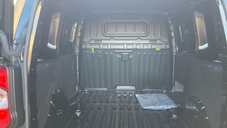 Vauxhall Combo Cargo Combo Diesel 1.5 Turbo D 100ps Pro H1 Van